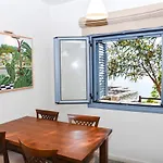 Vila Ryalos *