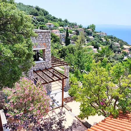 Villa Ryalos