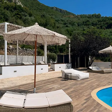 Villa Ryalos