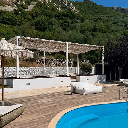Villa Ryalos *